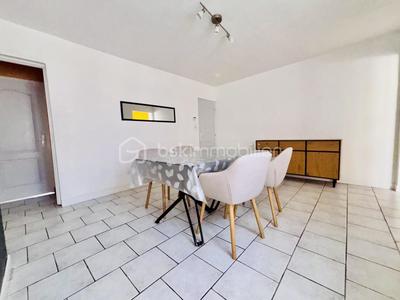 Maison de ville - 93 m² - 5 pièces