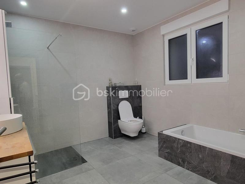 Maison - 110 m² - 5 pièces