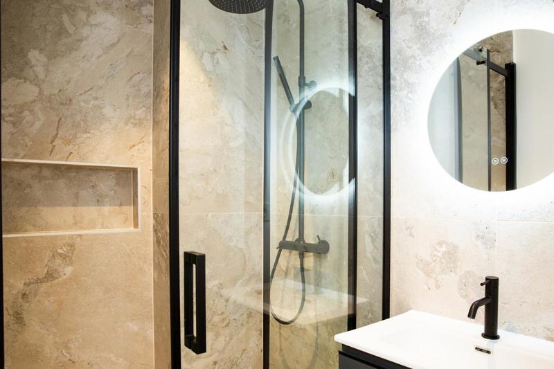 Appartement - 95 m² - 4 pièces