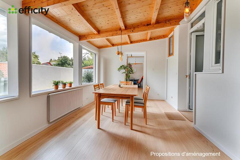 Maison - 121 m² - 7 pièces