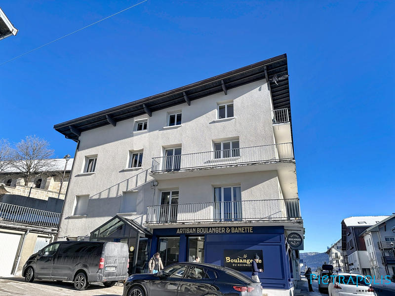 Appartement - 97 m² - 4 pièces