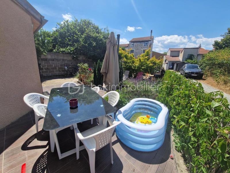 Maison traditionnelle - 102 m² - 4 pièces