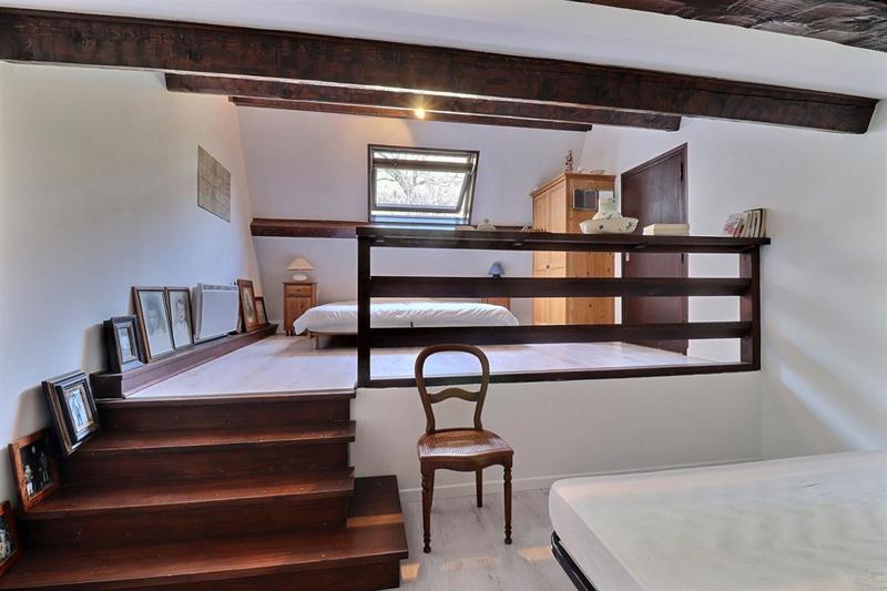 Demeure - 252 m² - 8 pièces