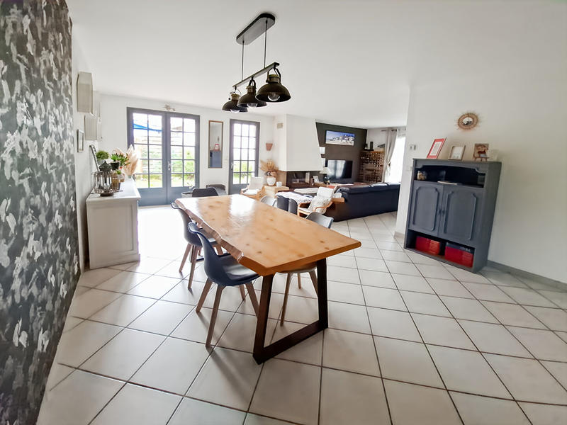 Maison - 148 m² - 6 pièces