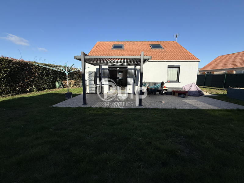 Maison - 90 m² - 6 pièces