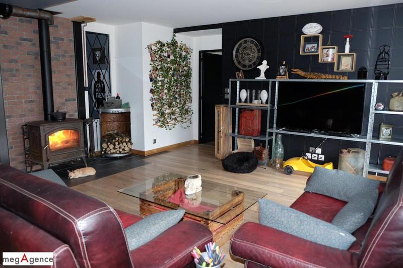 Propriété - 190 m² - 6 pièces