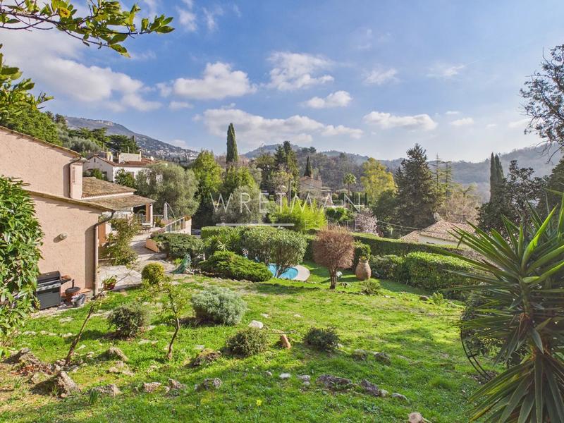 Maison - 170 m² - 6 pièces