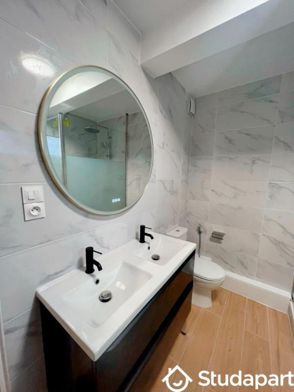 Chambre - 12 m² - 1 pièce