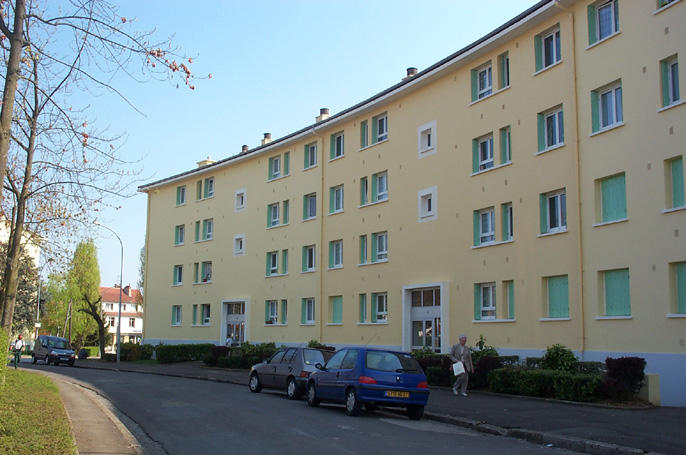 Appartement - 85 m² - 5 pièces