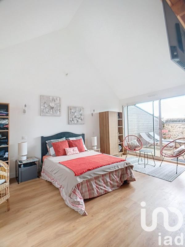 Maison - 210 m² - 7 pièces