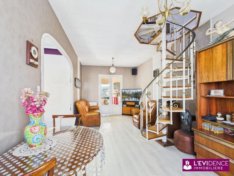 Maison - 85 m² - 2 pièces