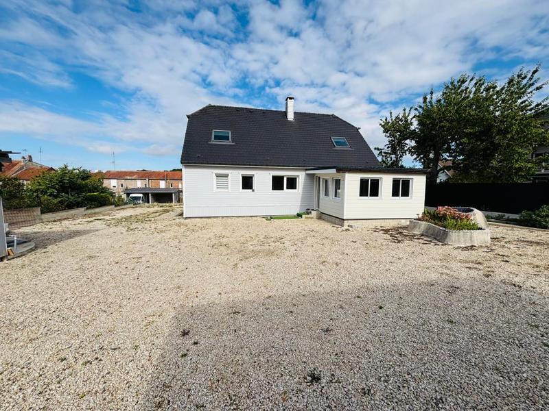 Maison - 175 m² - 5 pièces