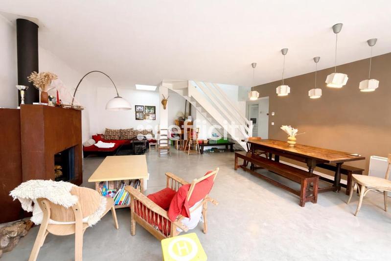 Villa - 137 m² - 7 pièces