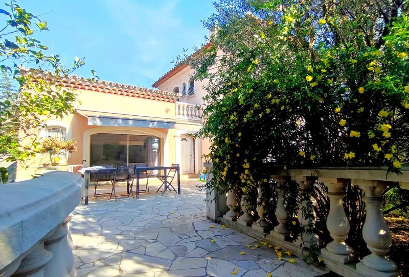 Maison - 175 m² - 6 pièces