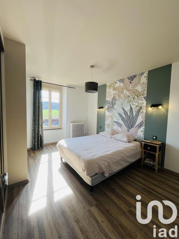 Maison - 200 m² - 5 pièces