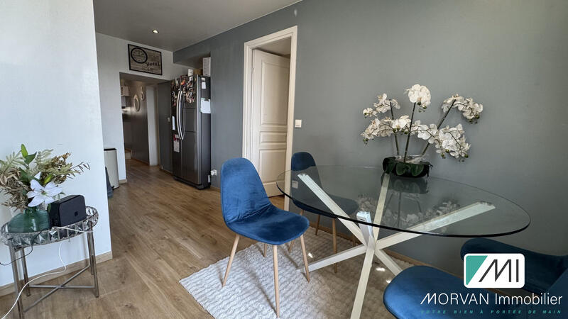 Maison - 165 m² - 14 pièces