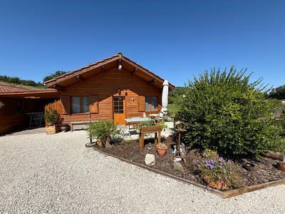 Maison - 112 m² - 9 pièces