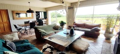 Maison - 266 m² - 8 pièces