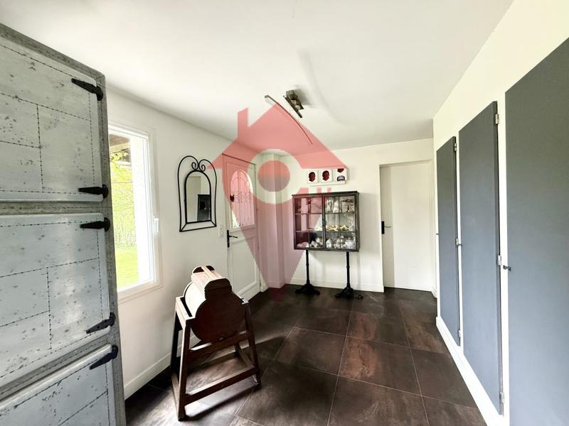 Maison - 163 m² - 10 pièces