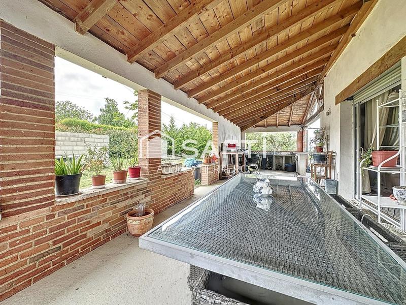 Maison - 252 m² - 6 pièces