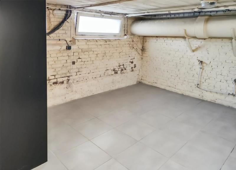 Appartement - 98 m² - 8 pièces