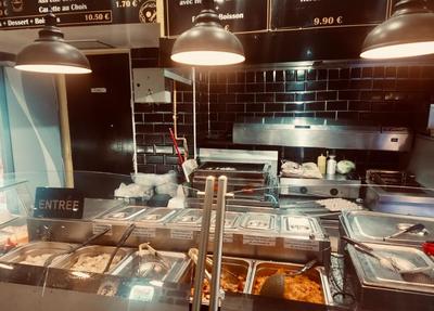 Local commercial - 130 m² - 4 pièces