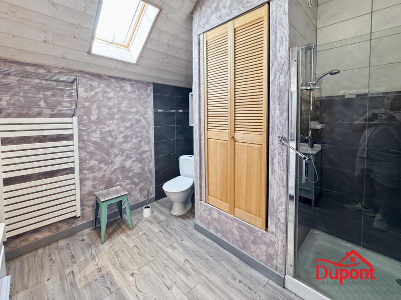 Maison - 338 m² - 8 pièces