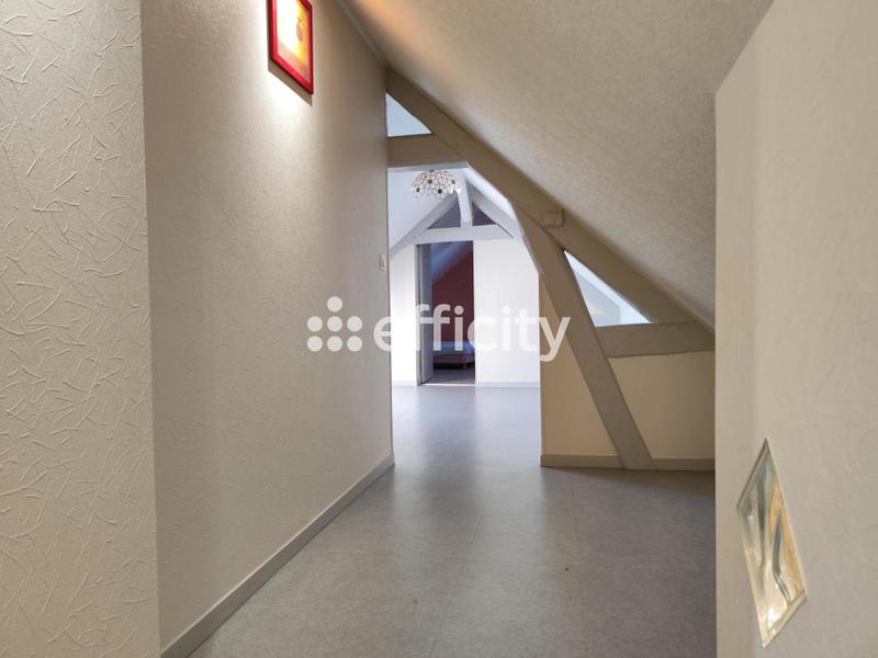 Maison - 194 m² - 8 pièces