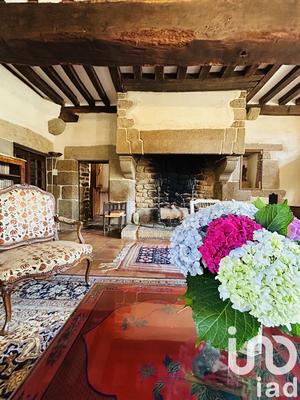 Maison - 340 m² - 10 pièces