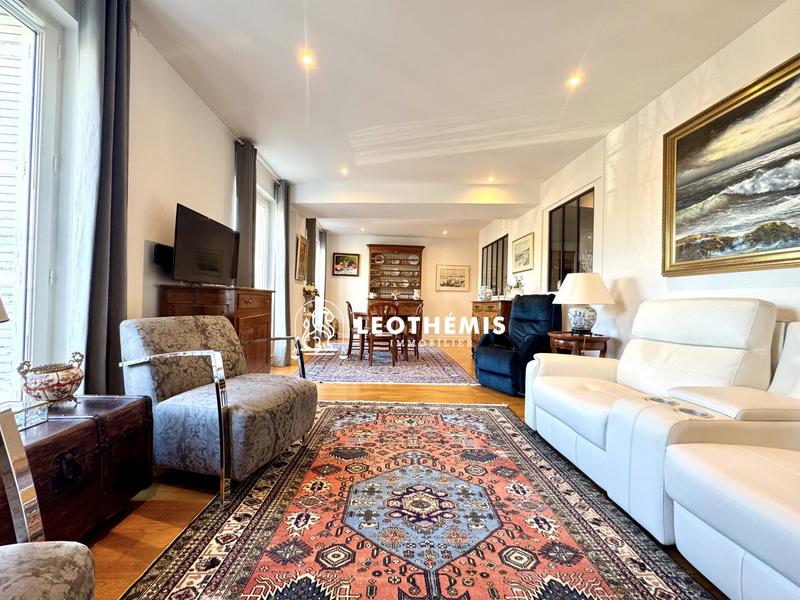 Appartement - 85 m² - 3 pièces