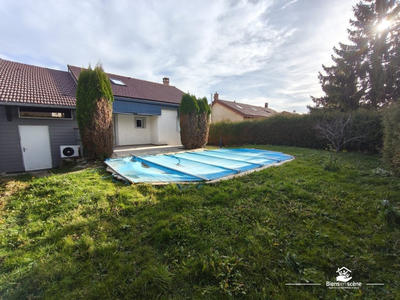 Maison - 105 m² - 5 pièces