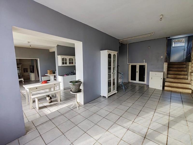 Maison - 228 m² - 11 pièces