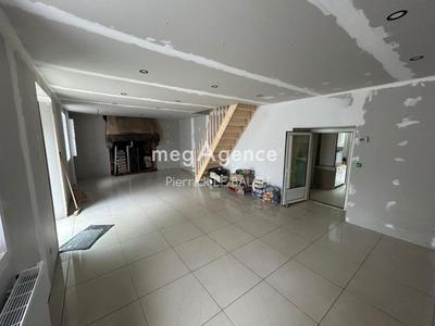 Maison - 112 m² - 6 pièces