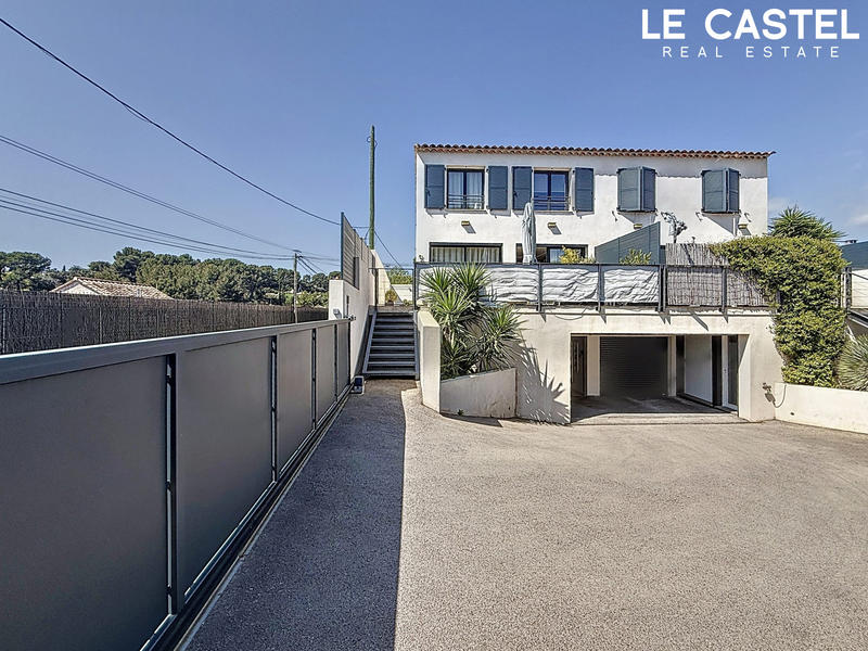 Maison contemporaine - 95 m² - 4 pièces
