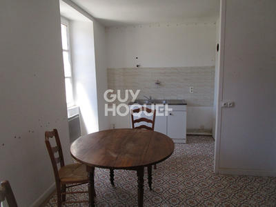 Maison - 200 m² - 9 pièces