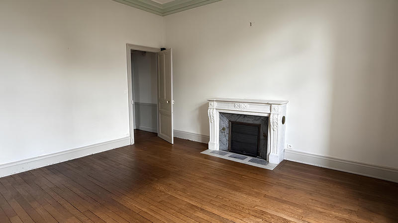 Maison - 316 m² - 11 pièces