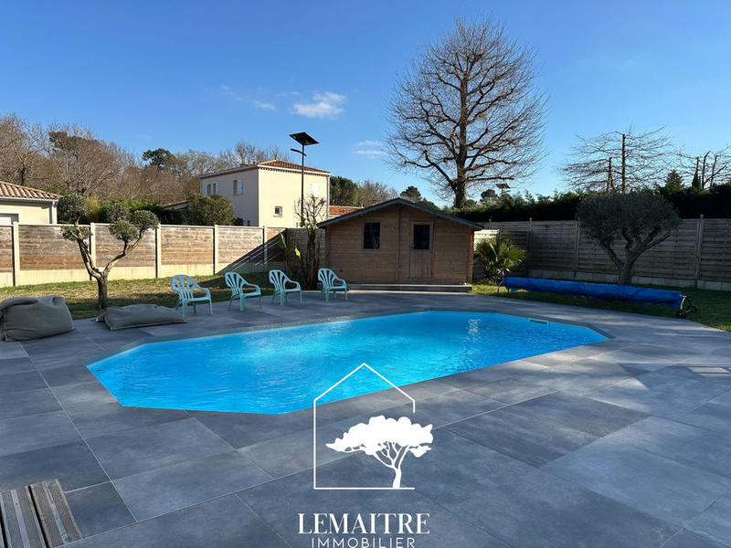 Maison - 174 m² - 5 pièces