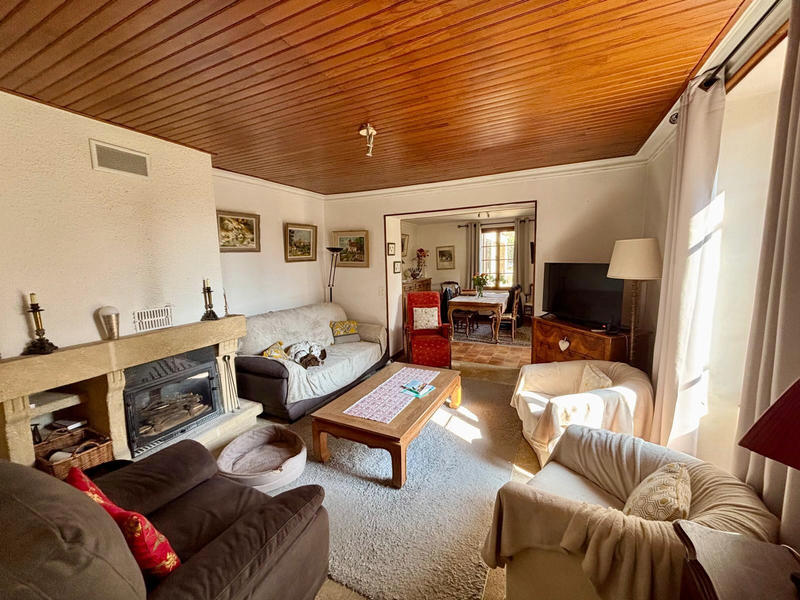 Maison de village - 257 m² - 11 pièces