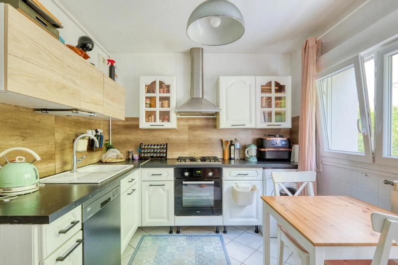 Appartement - 77 m² - 4 pièces