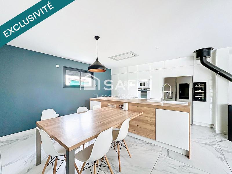 Maison - 194 m² - 6 pièces