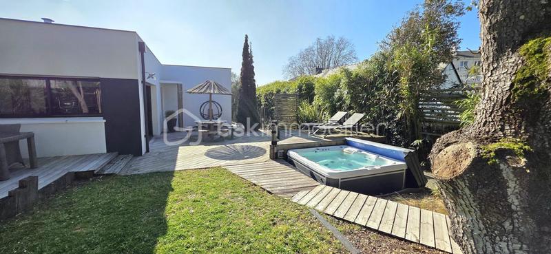 Maison - 107 m² - 5 pièces