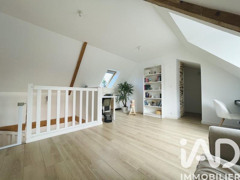 Maison - 234 m² - 8 pièces