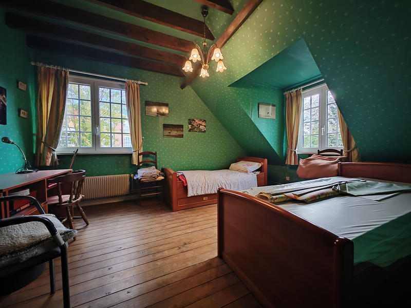 Maison - 180 m² - 7 pièces