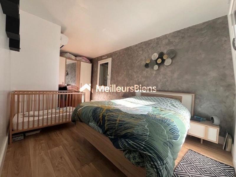 Villa - 193 m² - 6 pièces