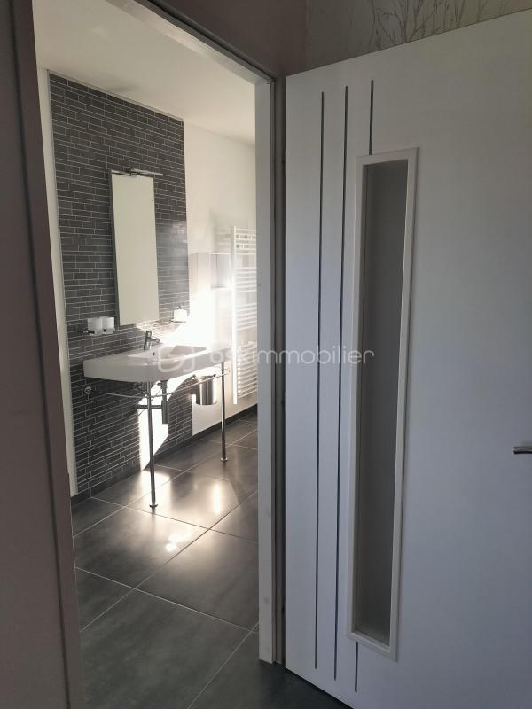 Maison - 196 m² - 6 pièces