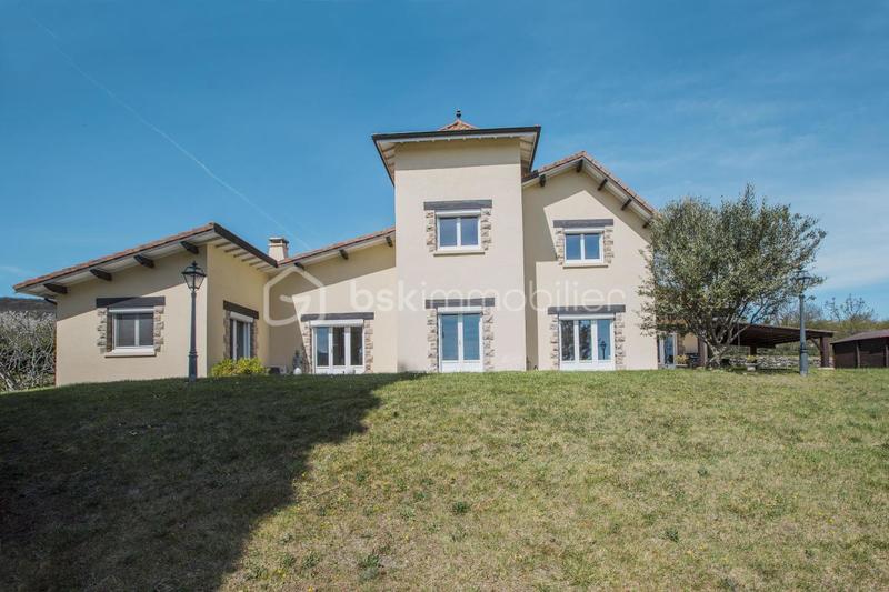 Villa - 280 m² - 10 pièces