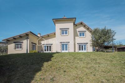 Villa - 280 m² - 10 pièces