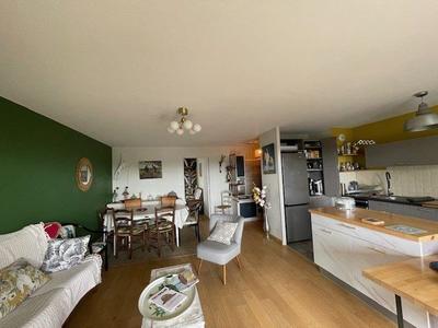 Appartement - 92 m² - 4 pièces