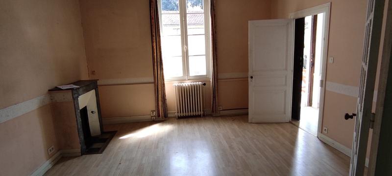 Maison - 166 m² - 8 pièces