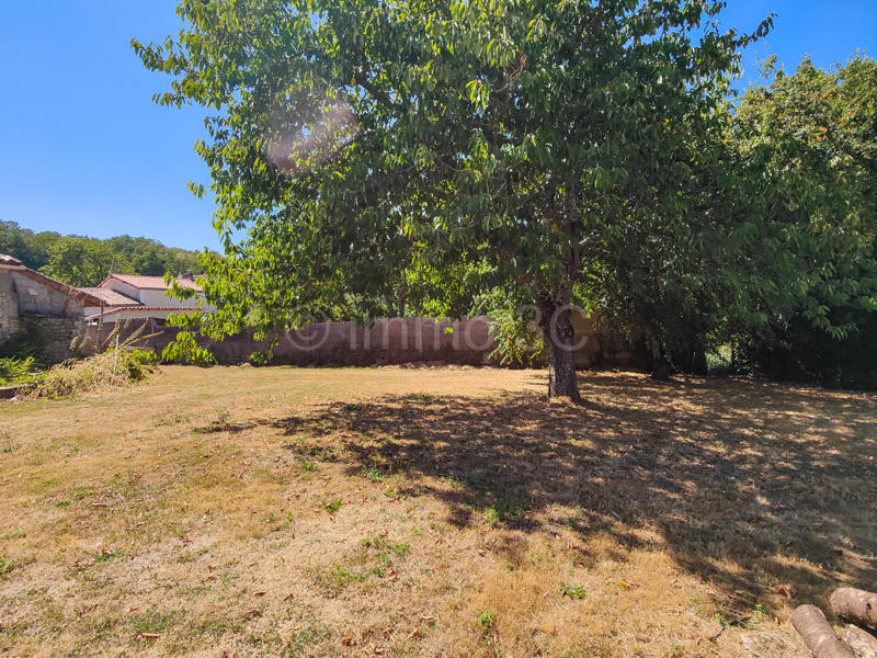 Maison en pierre - 83 m² - 3 pièces